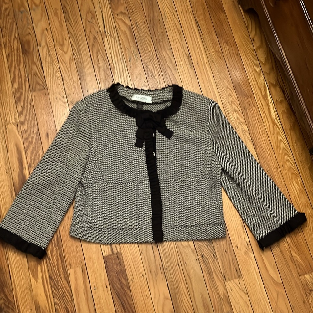St. John Collection cropped black/white knit jacket, size 8